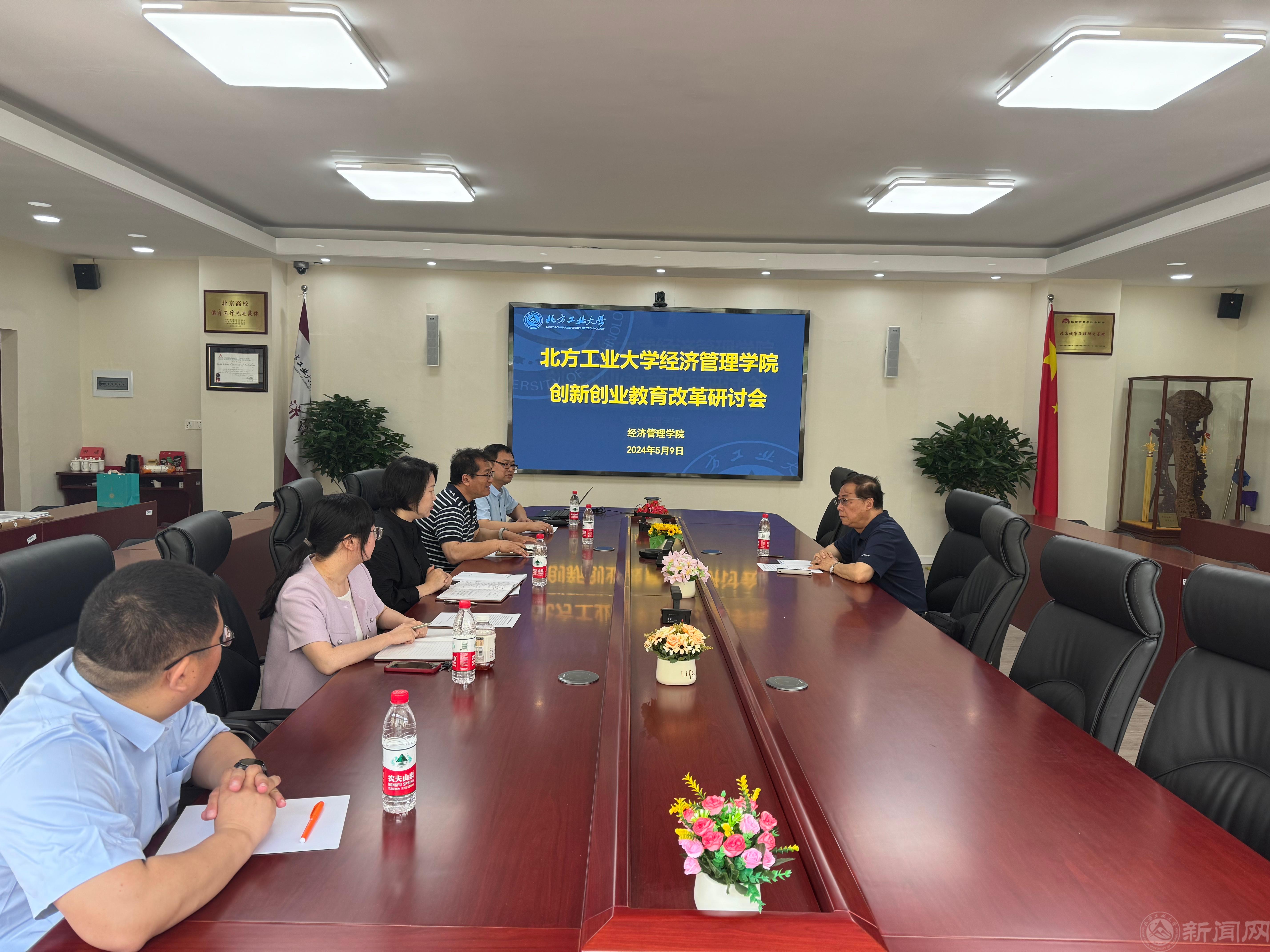 da7cd662a28ae10f8ff591e3b164ab1.jpg da7cd662a28ae10f8ff591e3b164ab1.jpg