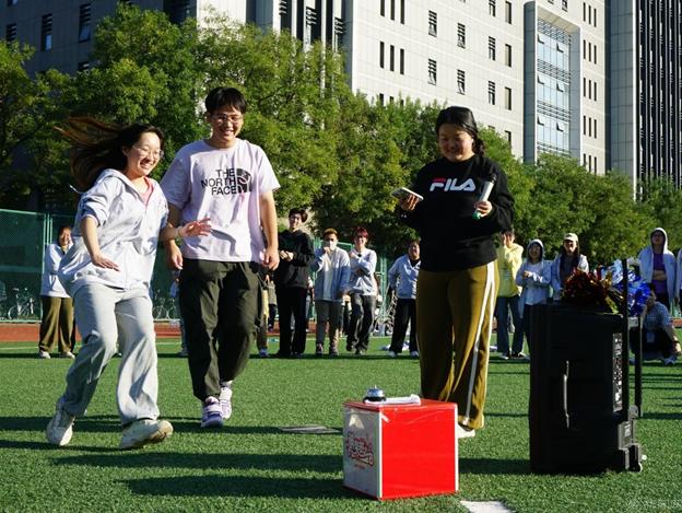 image001.png image001.png