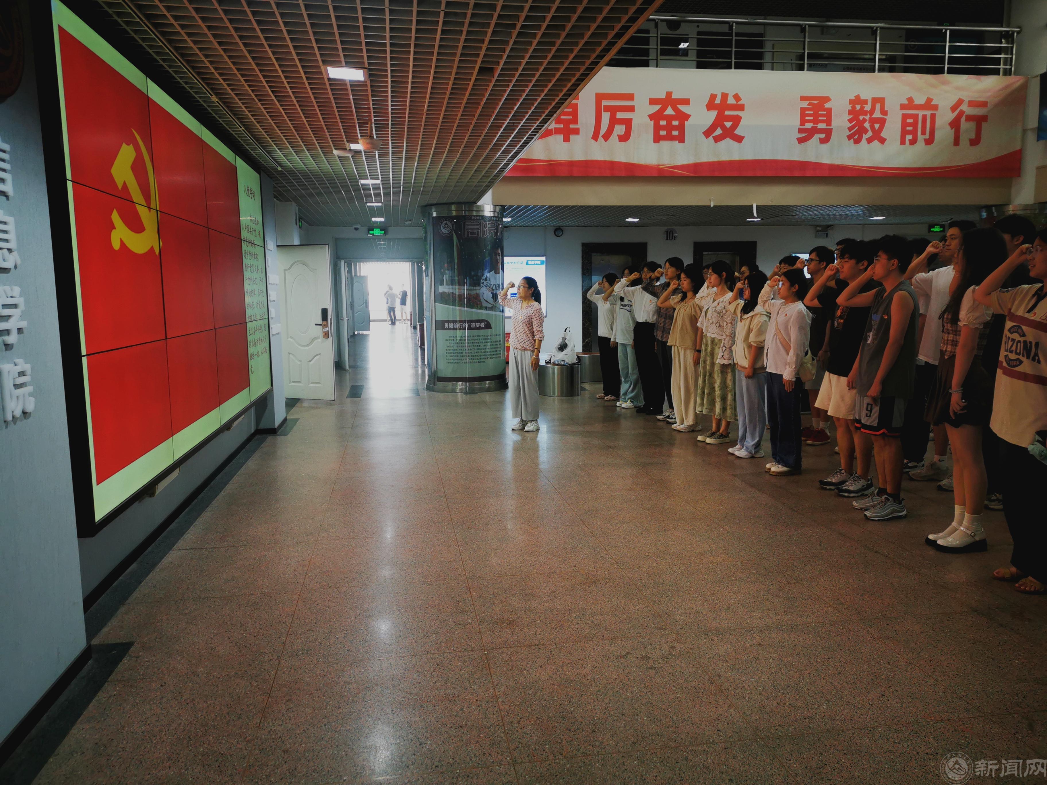 0701集中宣誓.jpg 0701集中宣誓.jpg